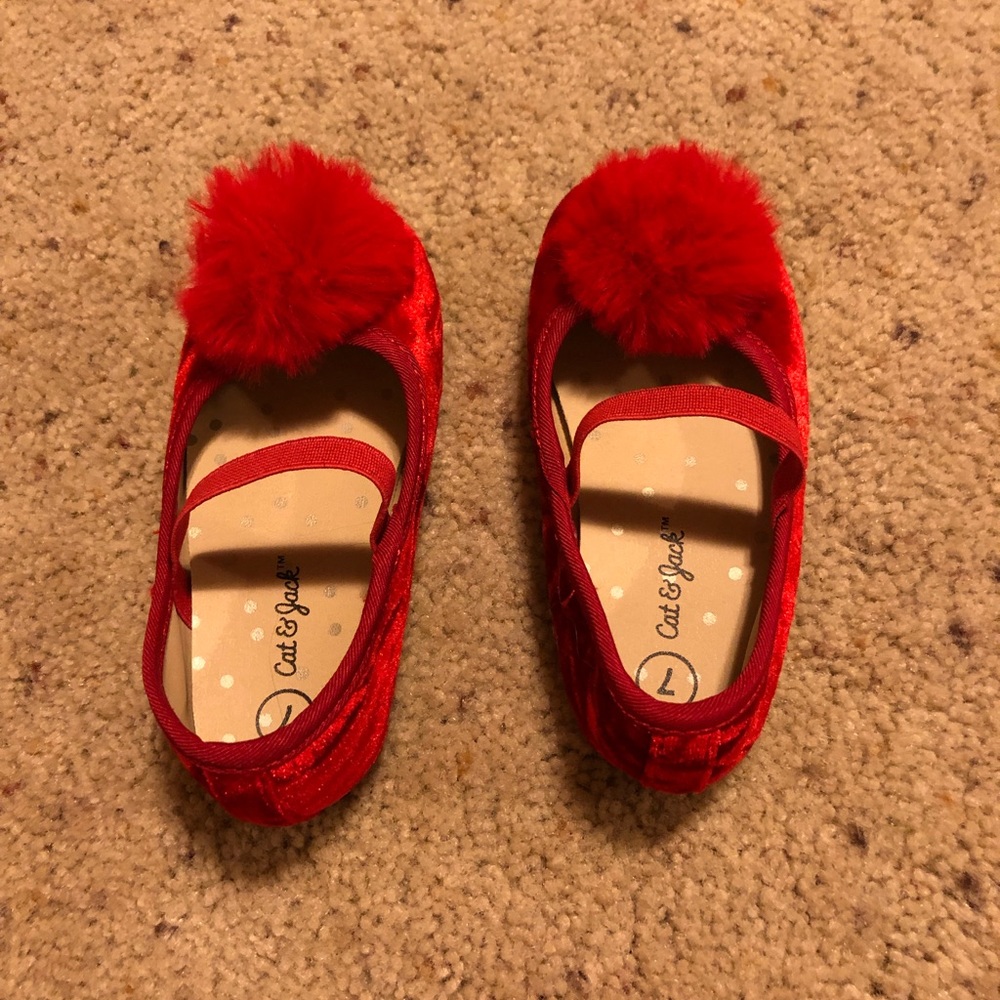 Size 7 Red Velvet Cat and Jack dress shoes